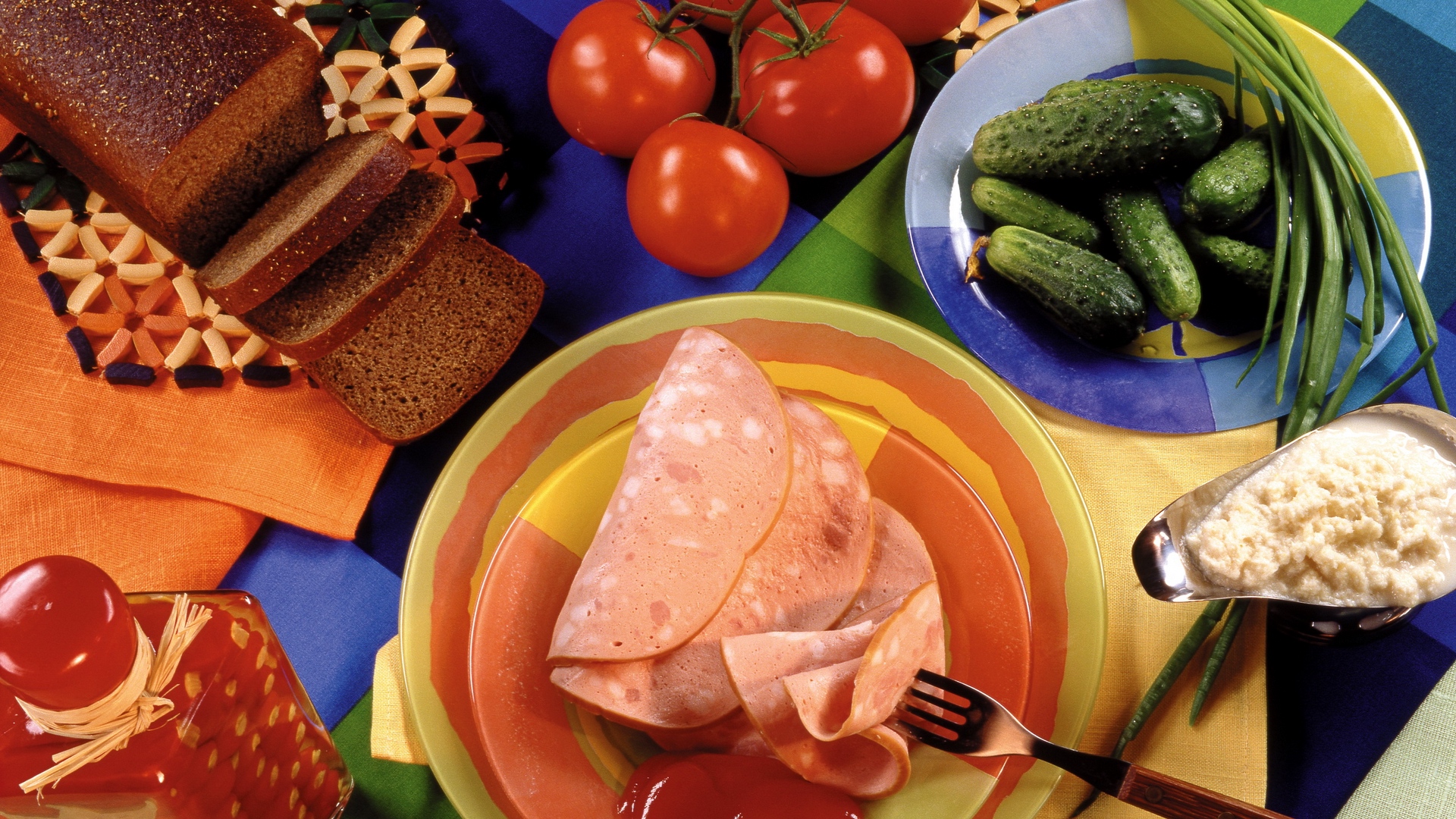 HungryMe banner showing dishes